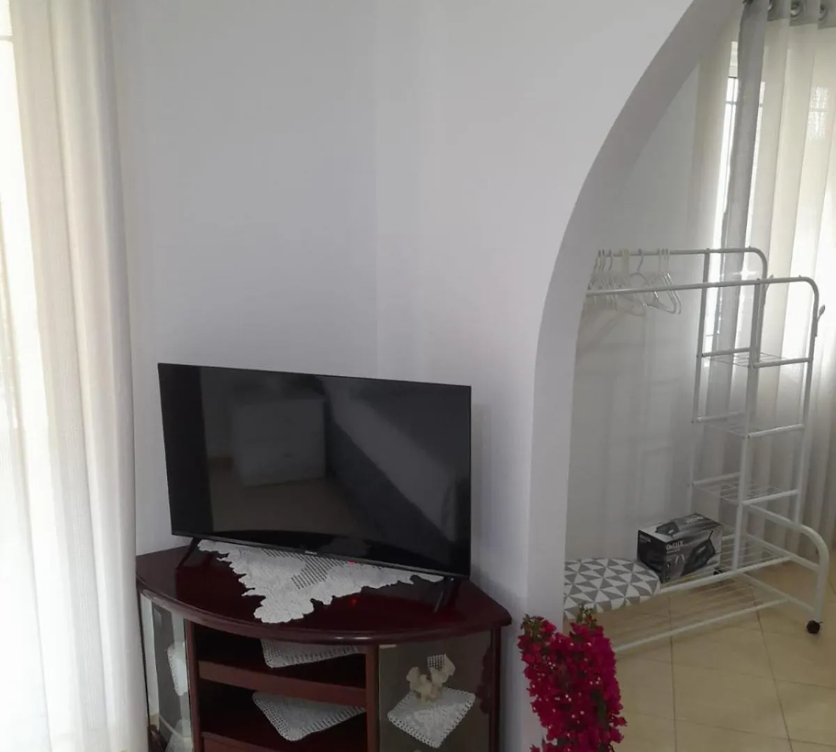 Seaside Apartments Sarande