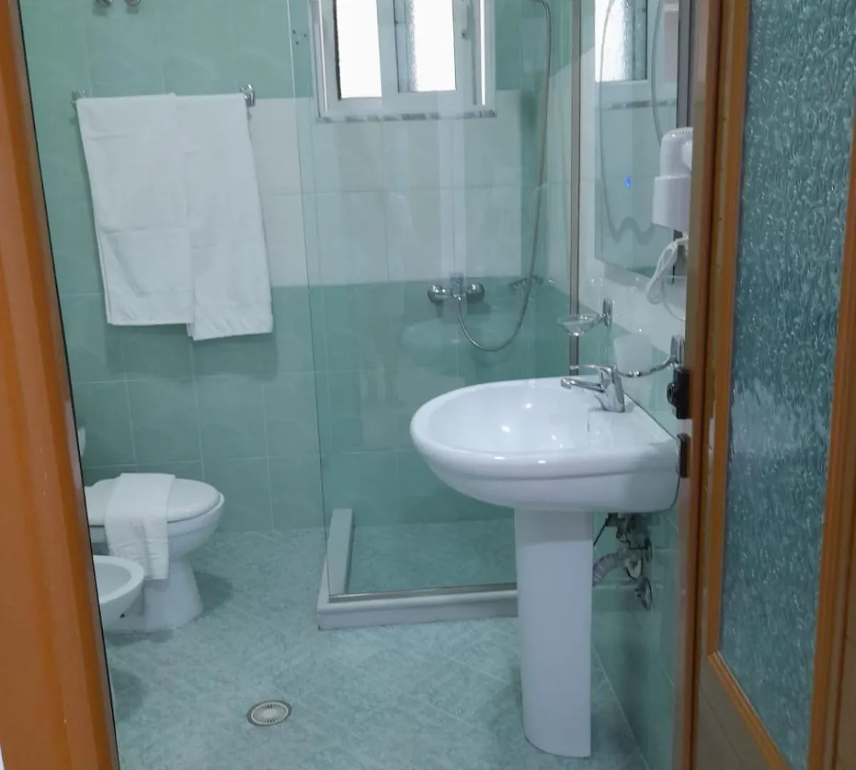 Seaside Apartments Sarande